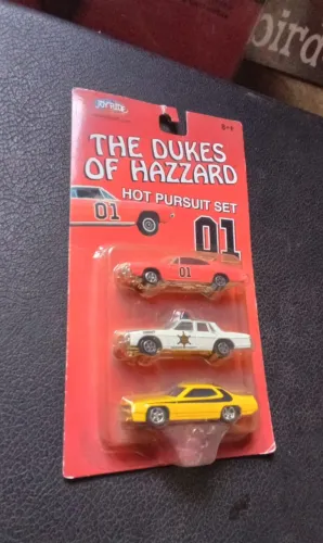 Kit Dukes of Hazzard Hot Pursuit 01 3 Miniaturas 1/64 Novas Lacradas Charger Roadrunner