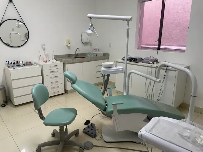 Cadeira odontológica com mocho