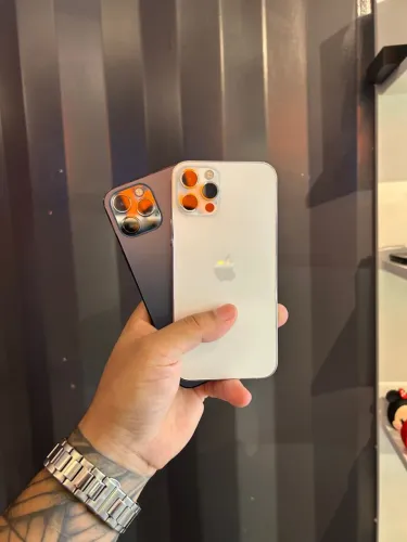 ? IPhone 12 Pro 128GB azul e branco ?