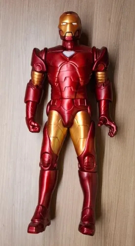 Boneco Marvel Homem de Ferro Gigante Mimo