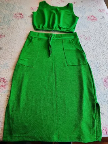 Vendo conjunto saia e croped