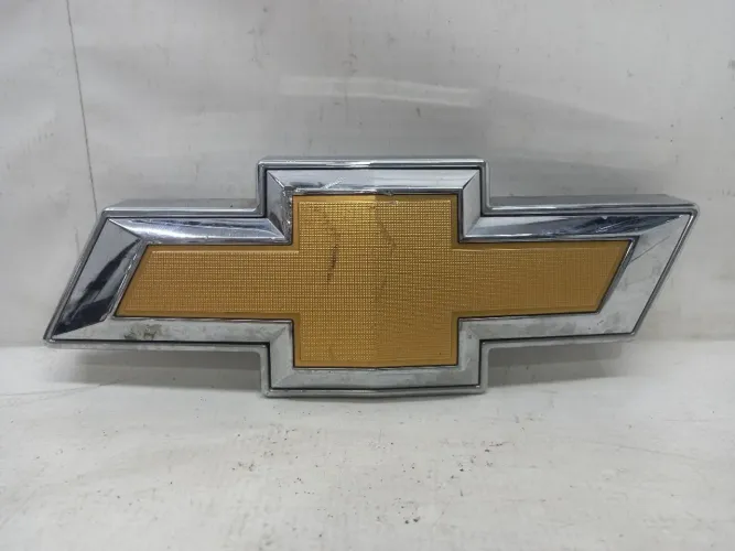 Emblema Grade Gm S10 2021/2023 Original Usado