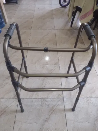 Vende-se Andador