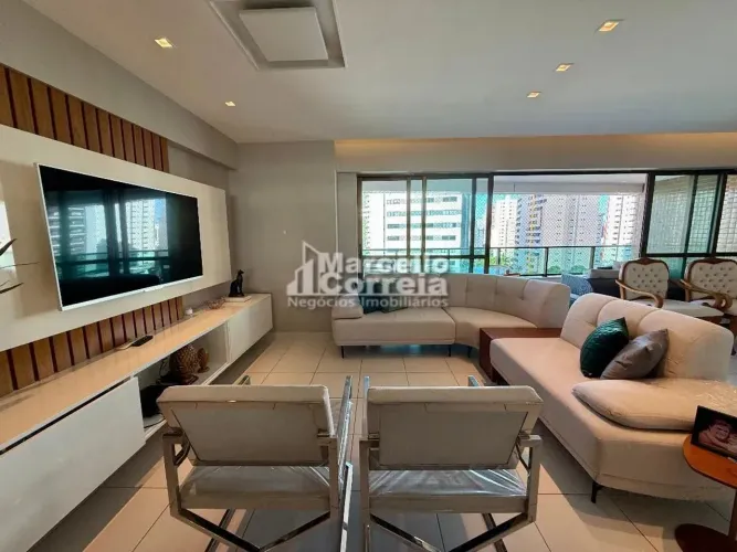 Apartamento de 203m² no Edf. no Bairro da Madalena.