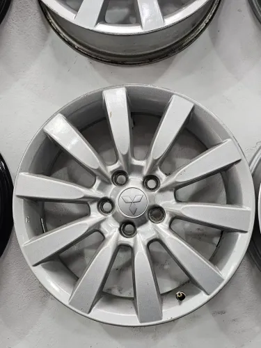 Jogo de roda original Mitsubishi outlander aro 18 5x114