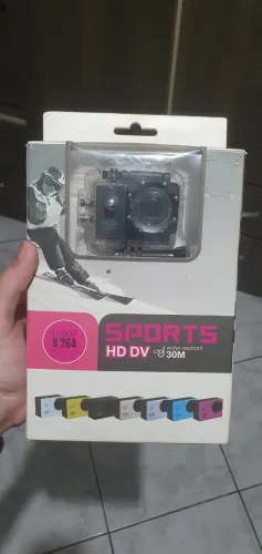 Câmera de ação no estilo GoPro - usada 