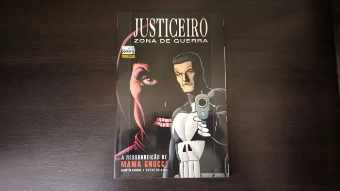 Justiceiro - Zona de Guerra - A Ressurreição de Mama Gnucci - Marvel - HQ Panini