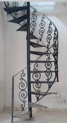 Escada de ferro fundido 