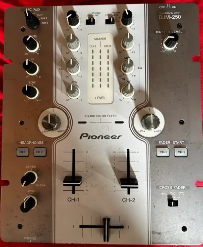 Sim 250 Pioneer Dj