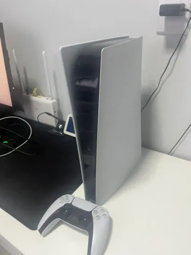 PS5 Usado com cuidado. Sem defeitos.