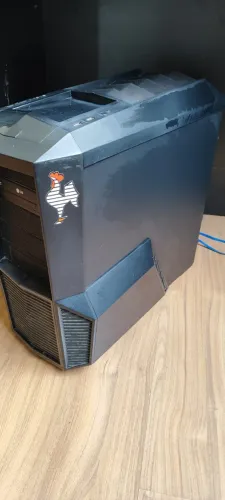 COMPUTADOR COMPLETO + 2 MONITORES - PRONTO PARA USO IMEDIATO! 