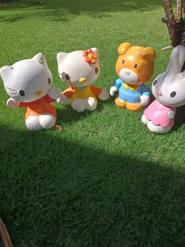 4 bonecos Hello Kitty decoração