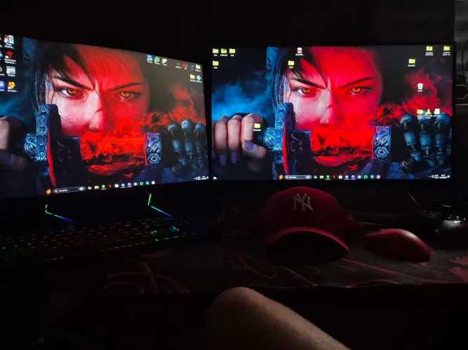 Combo 2 Monitores LG UltraGear IPS (144Hz + 180Hz)