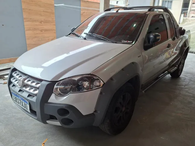 Fiat Strada Adventure 1.8/ 1.8 Locker Flex CE 2011