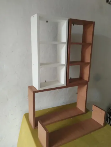 Faço a entrega, conjunto de 4 nicho semi novos