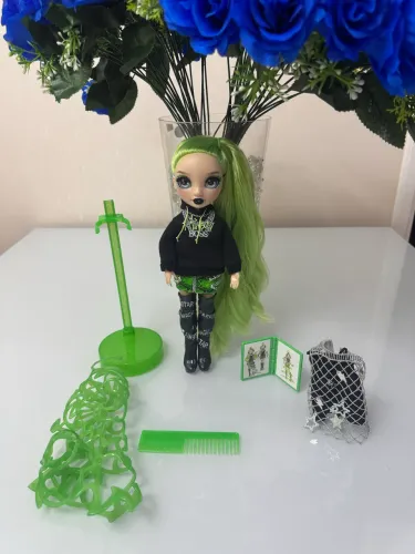 Boneca Rainbow High Jade Fantastic Fashion