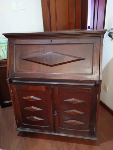 Escrivaninha ( Está no Cachambi )