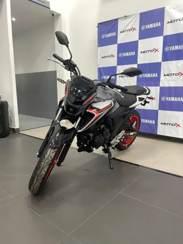 FAZER 250 CINZA 0KM - LORRANY