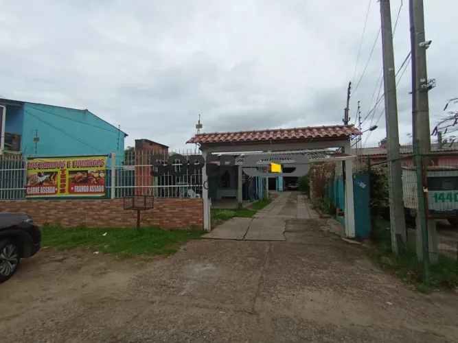 Casa Comercial/Residencial à venda no bairro Vila Nova - POA