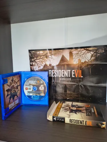 Jogo Resident EVIL 7 para PS4 com Pôster e Caixa de Papelão 