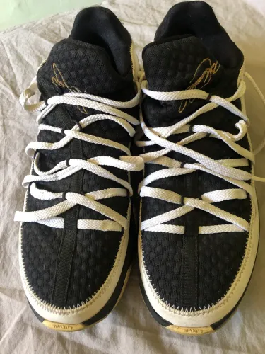 Tenis basquete  Nike relíquia 
