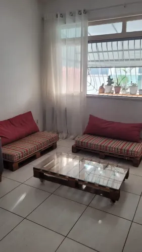 Sofás estilo Futon/Pallet + Mesa de centro