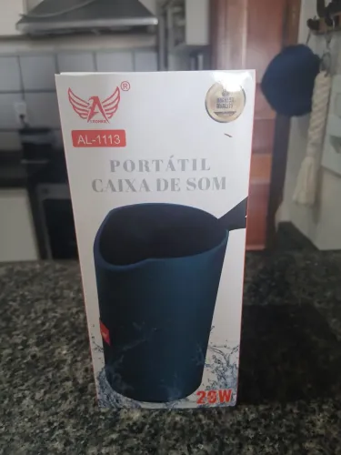 Caixa de som portátil