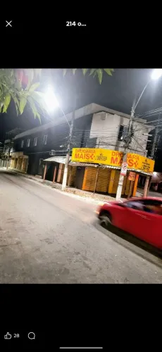 Prédio comercial gigante 