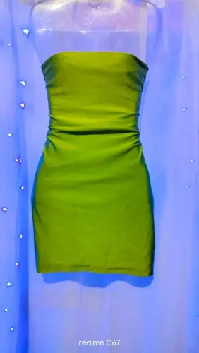 VESTIDO TOMARA QUE CAIA VERDE LIMA