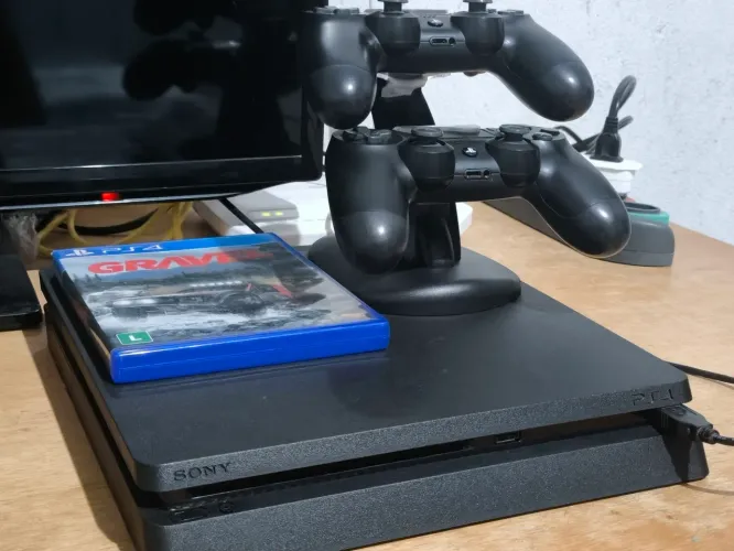 Playstation 4 Slim