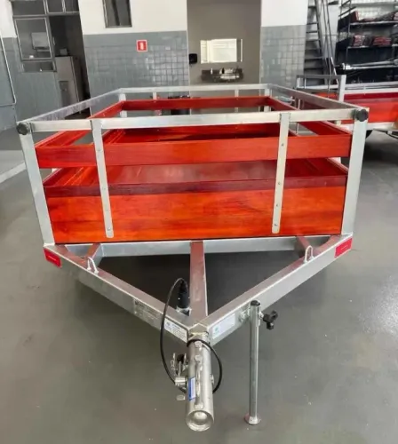 CARRETINHA NOVA 2,20x130x0,50 ? PRONTA PRA TRABALHAR!