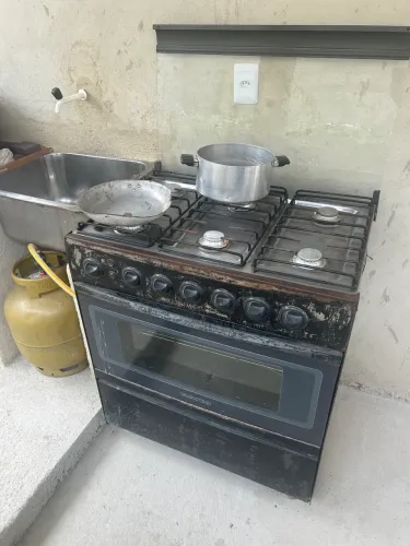 Vendo fogão 6 bocas