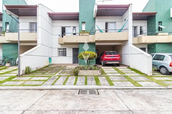 Sobrado em Condomínio no Alto Boqueirão - Curitiba