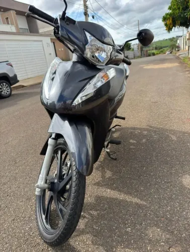 Biz 125 2020 só vendo á vista não aceito troca