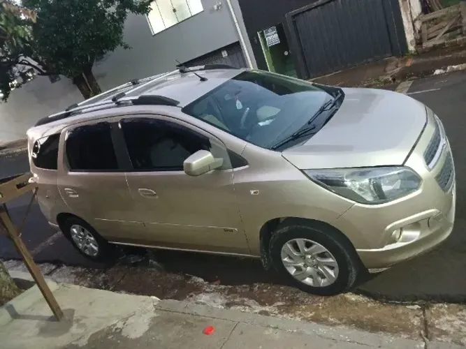Chevrolet Spin LTZ 1.8 8V Econo.flex 5P Aut. 2014