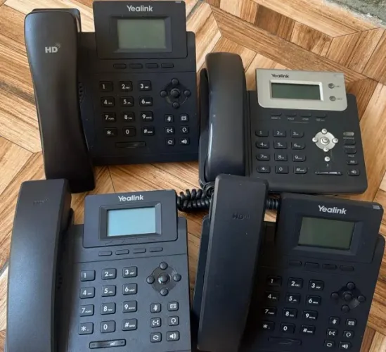 4 Telefones IP T30P (Sem Fonte)