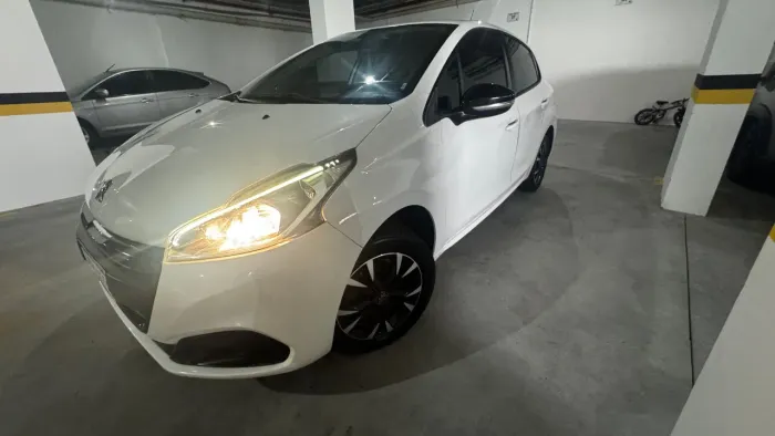 Peugeot 208 Active 1.2 Flex 12V 5P Mec. 2019