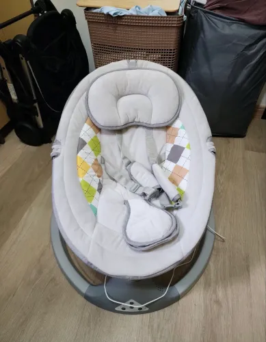 Cadeira de balanço bebe