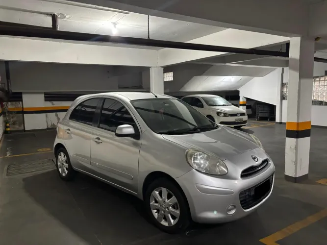 Nissan March SV 1.6 16V Flex Fuel 2013