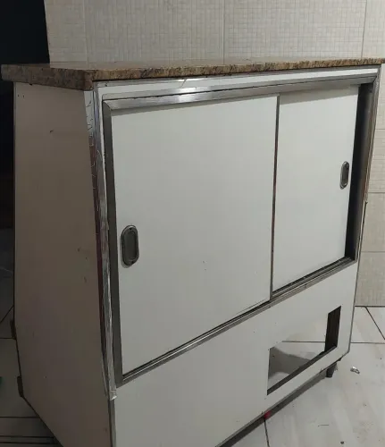 Balcão de lanchonete/padaria