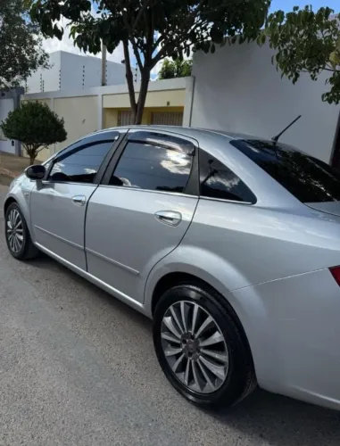 Fiat Linea Absolute 1.9/1.8 Flex Dualogic 4P 2013