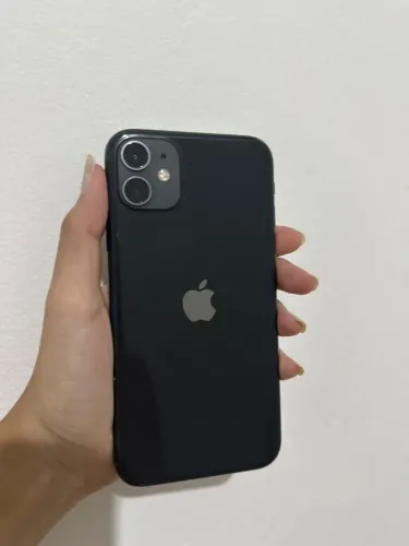iPhone 11 preto 64gb usado