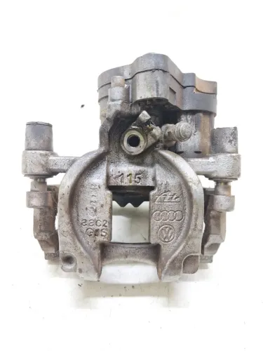 Cavalete Traseiro Esquerda Audi A3 Hatch 1.8 2013 5q0615405m