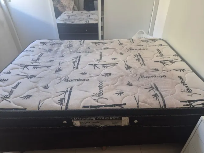Cama box com colchão de casal