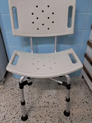 CADEIRA ESPECIAL PARA BANHO