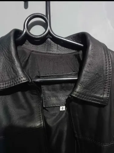Vende-se Jaqueta de Couro