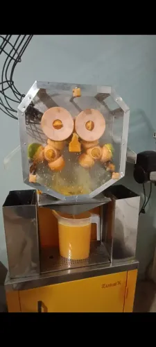Máquina de espremer laranja