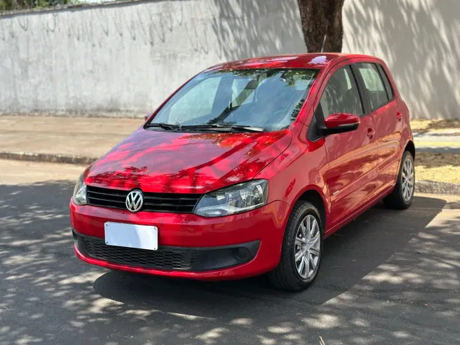 Volkswagen Fox 1.6 MI Total Flex 8V 5P 2013