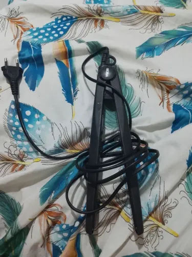 2 pranchas de cabelo