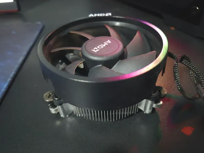 Cooler box AMD